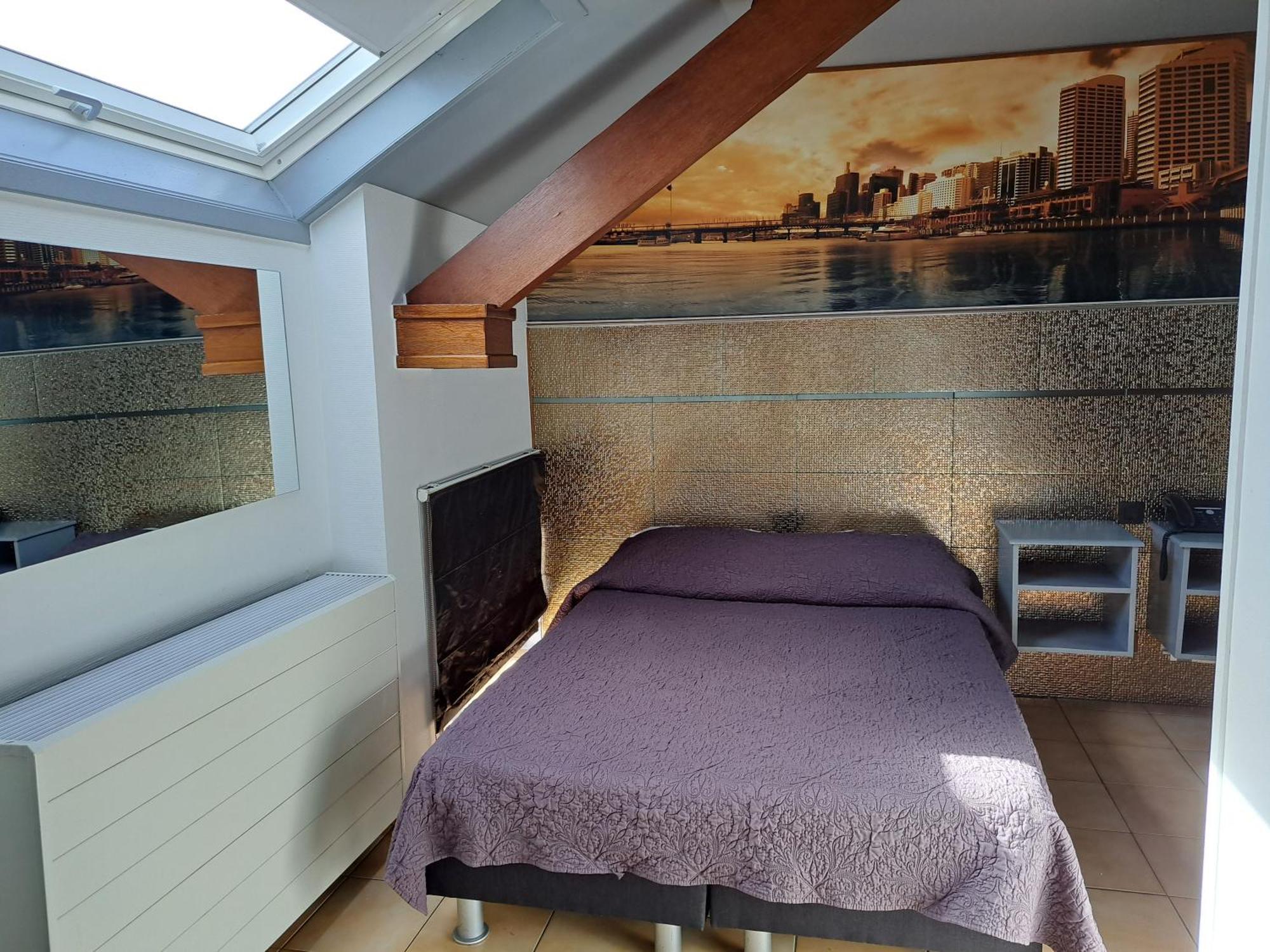 Le New Matinal Hotel La Louvière Екстериор снимка